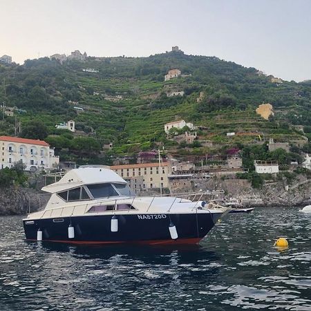 Salerno Yacht Hotel Екстериор снимка