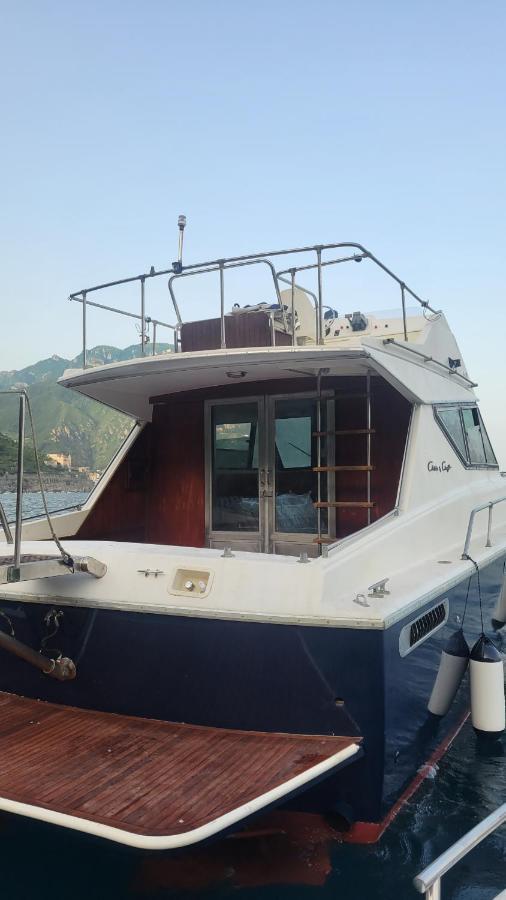 Salerno Yacht Hotel Екстериор снимка