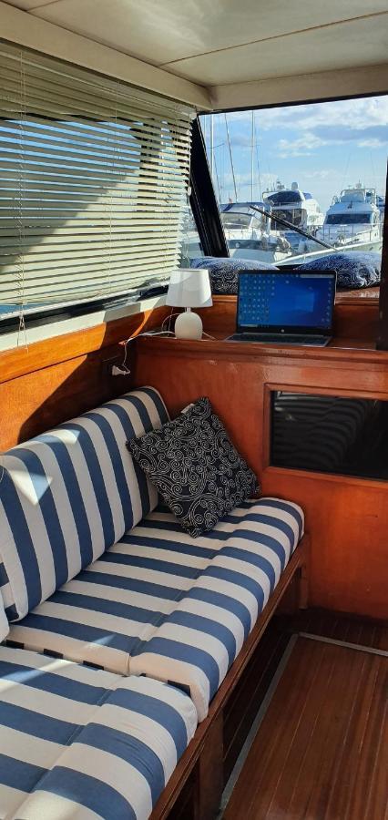 Salerno Yacht Hotel Екстериор снимка